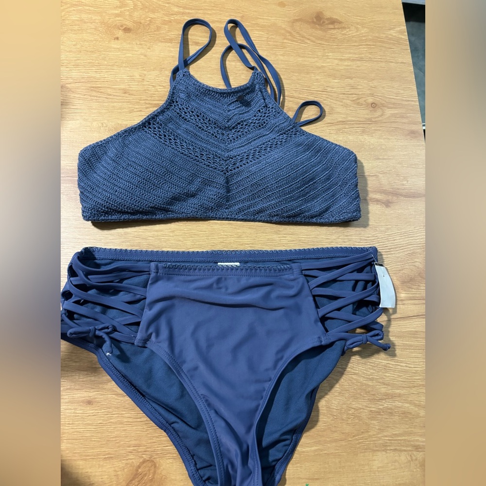 Stylish Blue Bikini for Ultimate Swim Comfort
